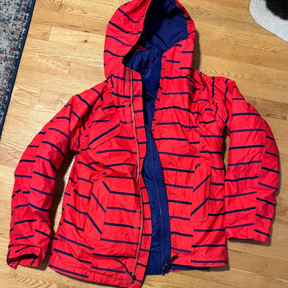 North Face Women’s Ski/Snowboard jacket